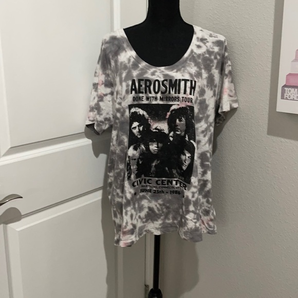 PINK Victoria's Secret Other - Aerosmith concert t-shirt .